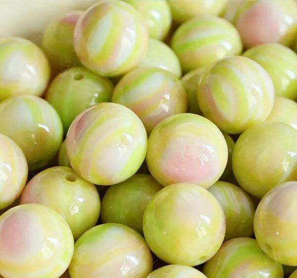 Dreamy Flowing Shimmer Beads