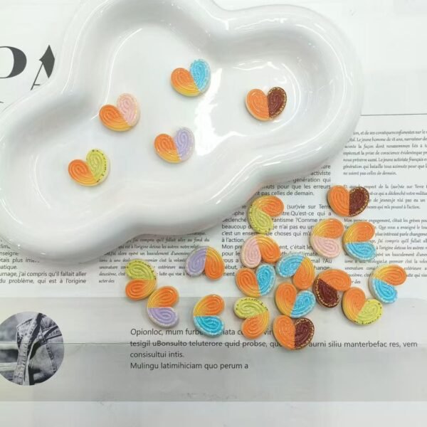 3D Embossed Open Hole Two-tone Heart