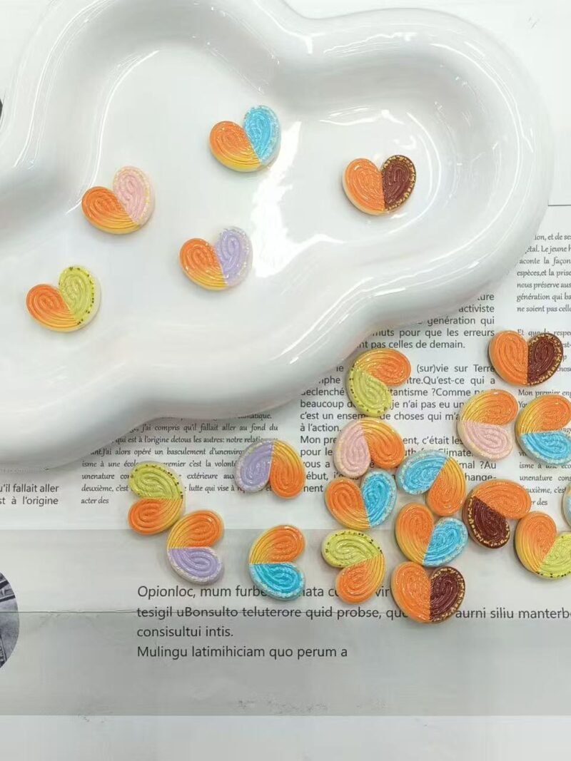 3D Embossed Open Hole Two-tone Heart