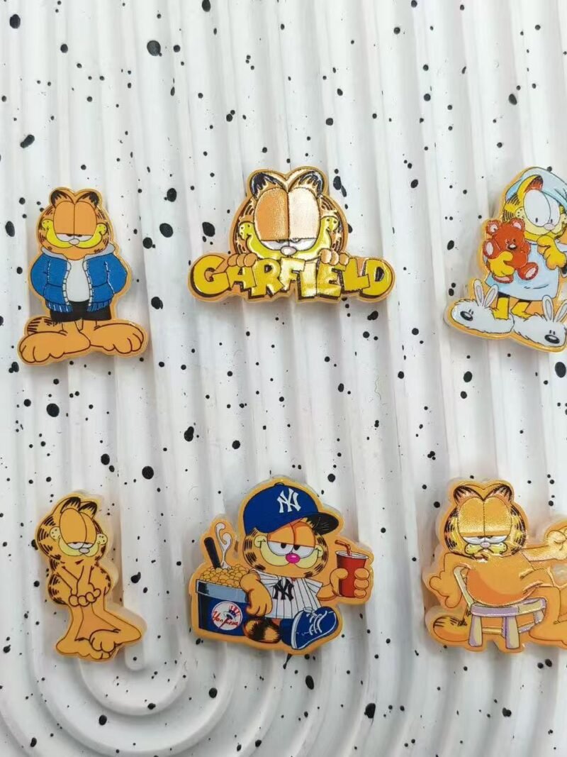 3D Embossed Open Hole Garfield