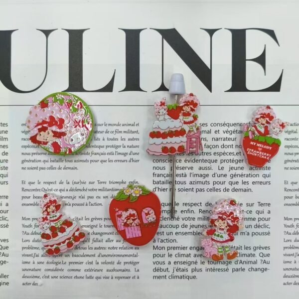 3D Embossed Open Hole Strawberry Shortcake with Melody