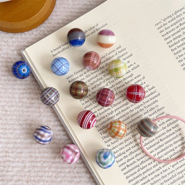 A79 Multi-color Plaid Beads