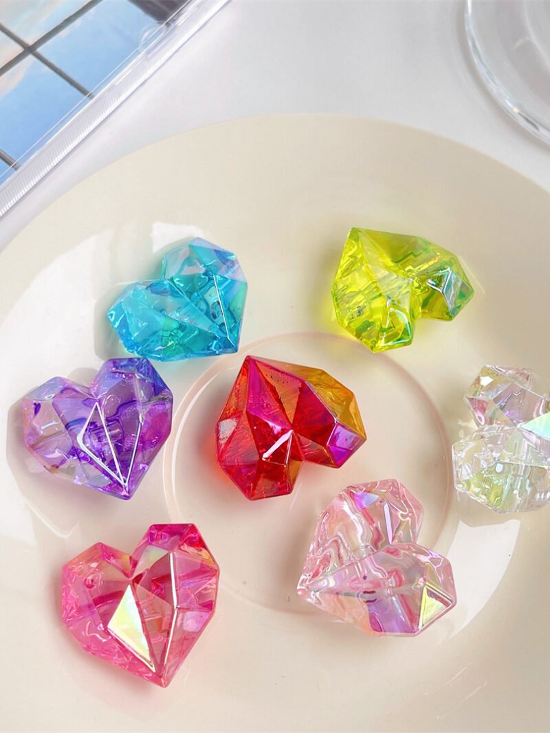 A83 Open Hole Iridescent Rhombus Heart Beads