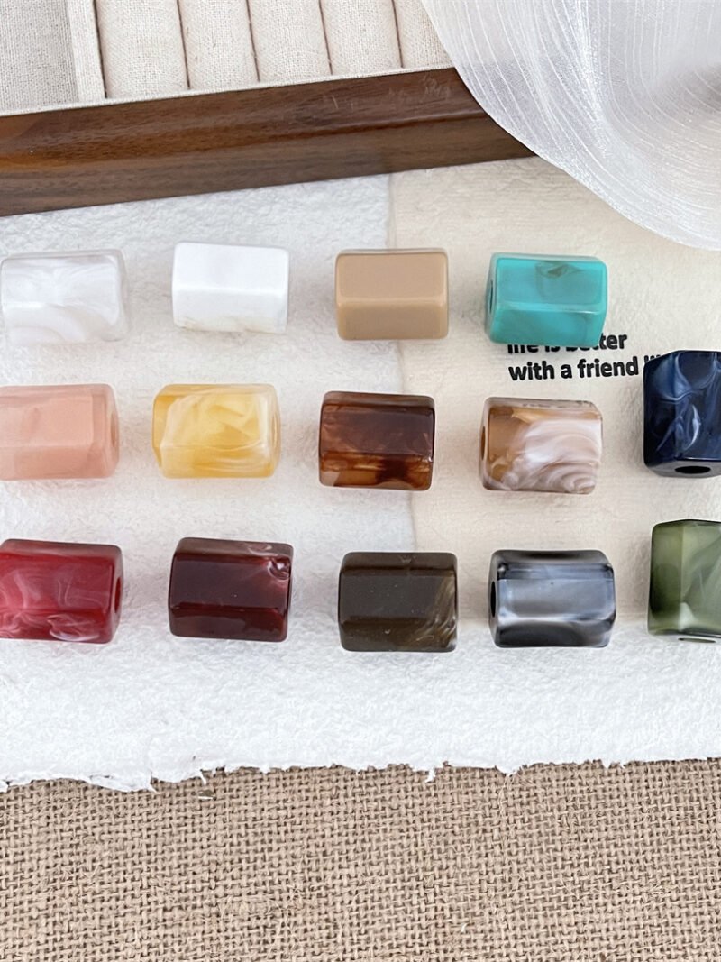A86 Stone-like Blended Square Barrel Beads
