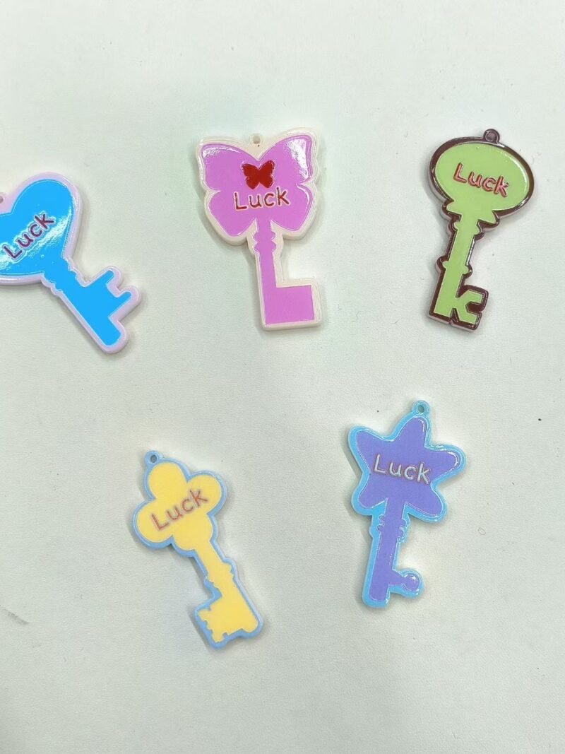 D43 3D Embossed Hanging-hole Lucky Key