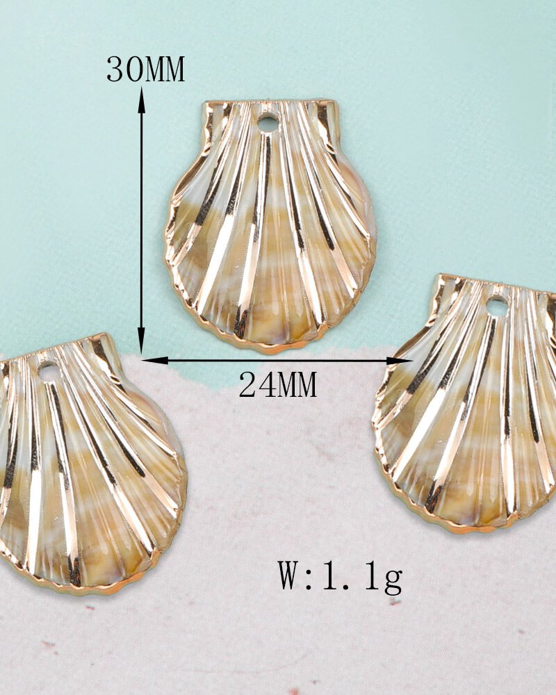 Striped Scallop Pendant