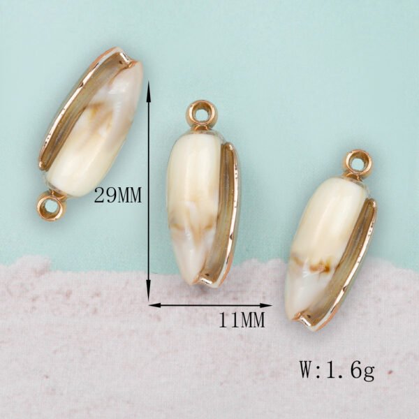 Coastal Gold-edged Shell Ornament