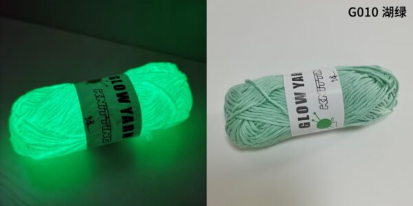 D89-10 2mm Glow-in-the-Dark Crochet Yarn