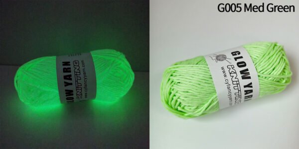 D89-5 2mm Glow-in-the-Dark Crochet Yarn