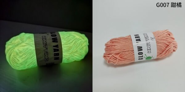 D89-7 2mm Glow-in-the-Dark Crochet Yarn