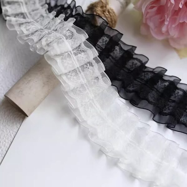 E06 40mm Ruffled Organza Lace Trim