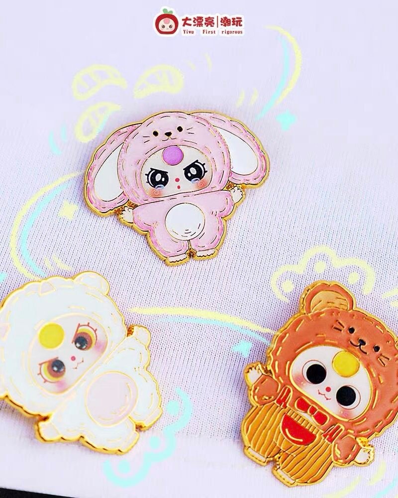 JC057-Baby Three Badge