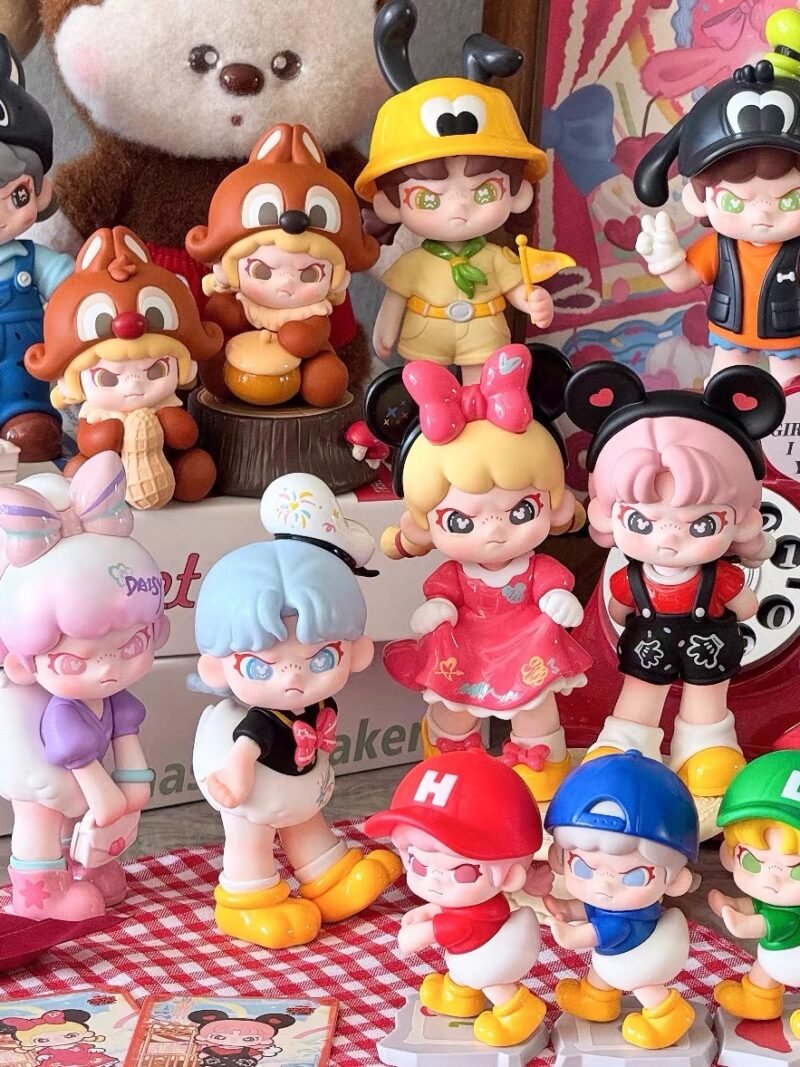 JC201-TNT - DORA Mickey Fun Time Plush