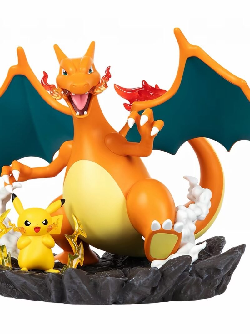 JC836-Medium-Size Partner Pokémon Figure - Pikachu & Charizard