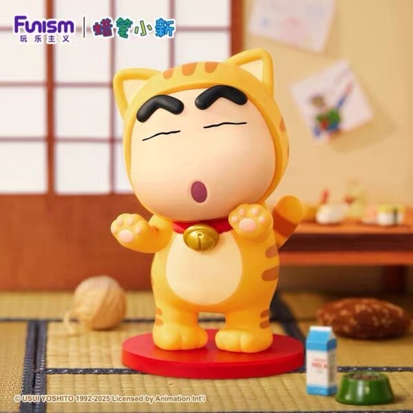 JC871-Crayon Shin-chan Cat Dress-Up Medium-Size Figure