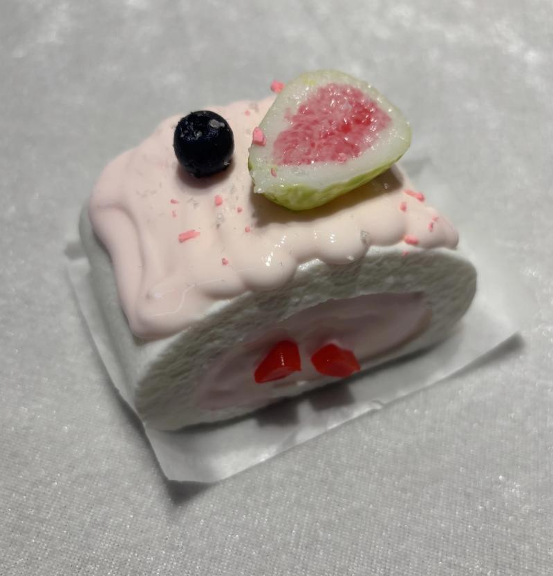 JC1155-Guava Mist Green Fruit Swiss Roll