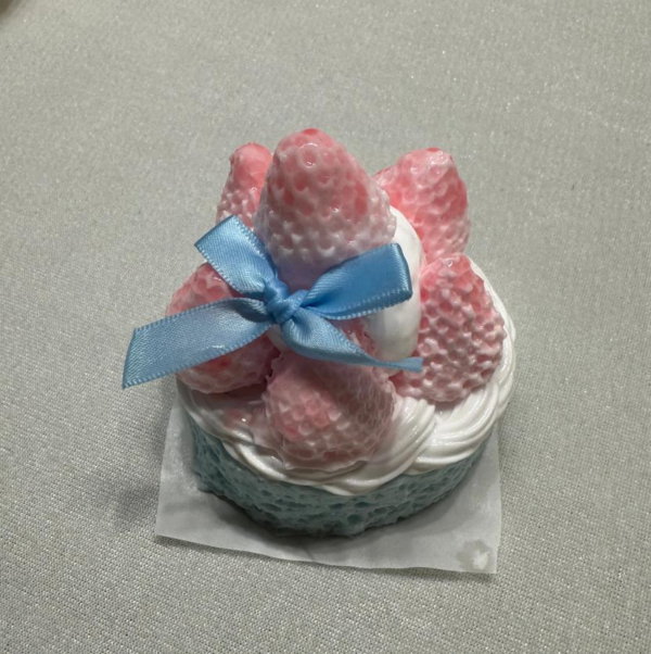 JC1159-Strawberry Crystal Tower