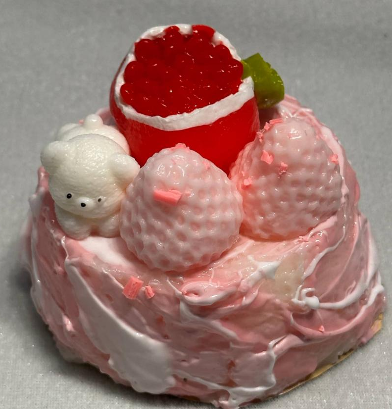 JC1190-Frosted Strawberry Bear Cake