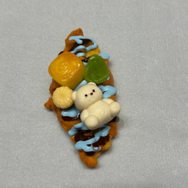 JC1207 JC1207-Chocolate Bear Croissant