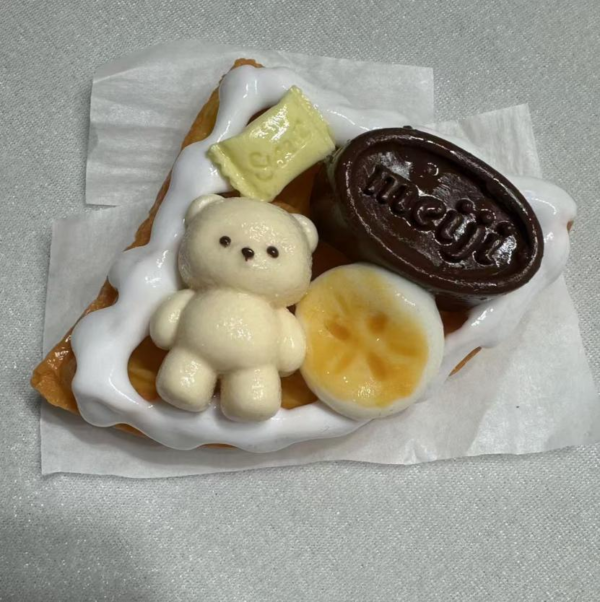 JC1209-Triangle Waffle Lying Bear