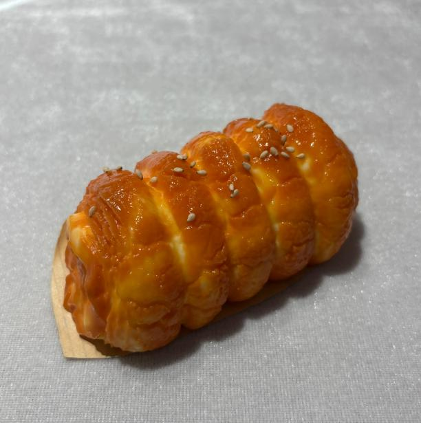 JC1274-Honey‑Pattern Sesame Roll