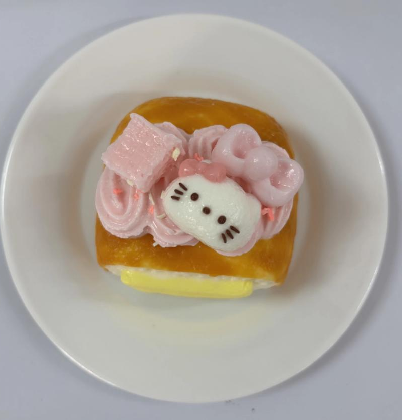 JC1362-KT Pink Sugar Filled Bun