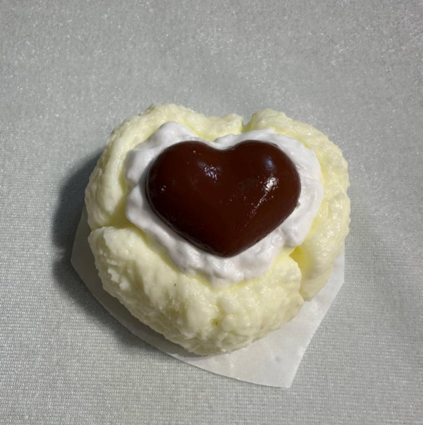 JC1374-Heart White Chocolate