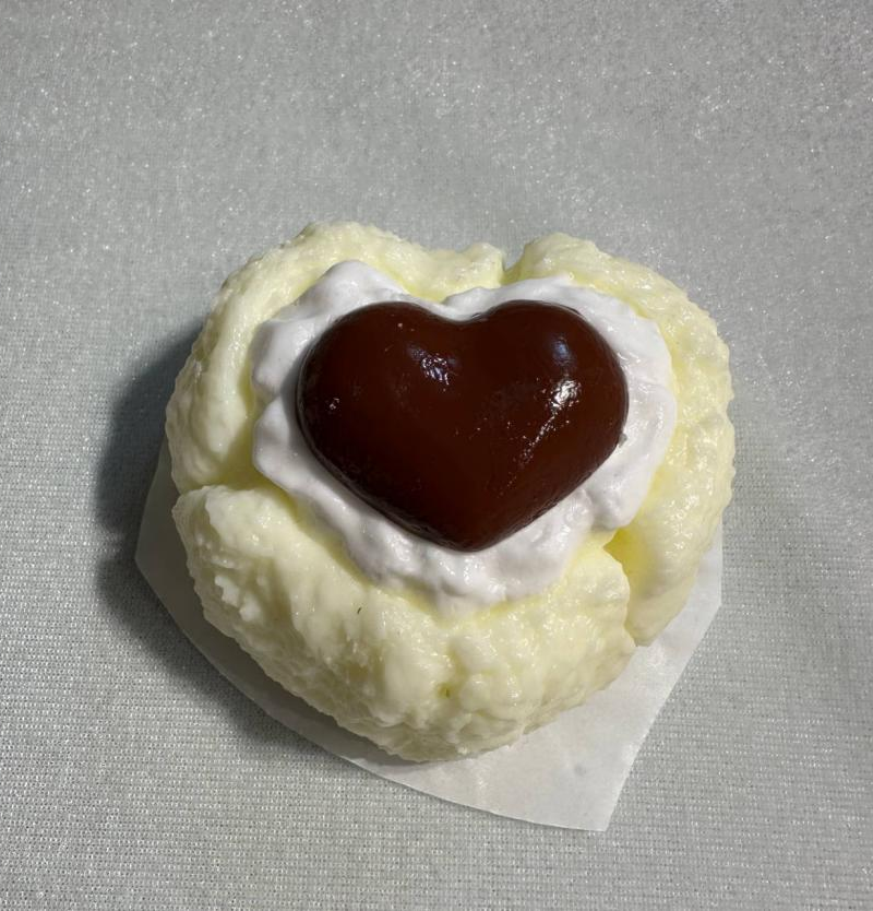 JC1374-Heart White Chocolate