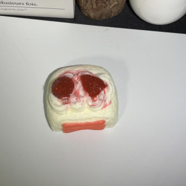 JC1393-Strawberry Milk Cake