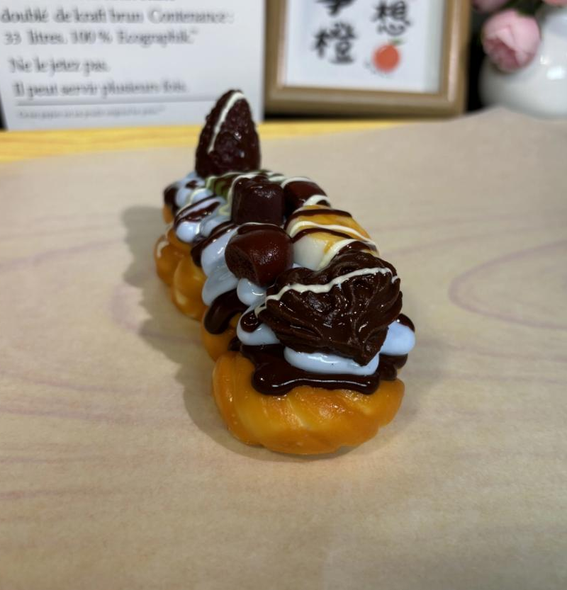 JC1398 JC1398-Chocolate Berry Hug Roll